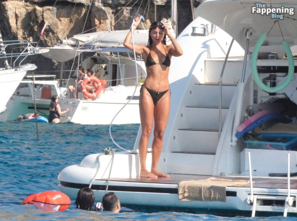 Eiza González Shows Off Her Sexy Bikini Body on a Luxurious Yacht in Ibiza (24 Photos) - #10