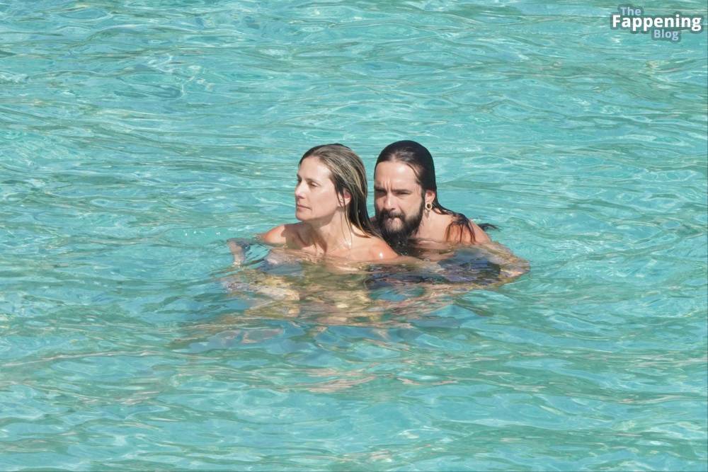 Heidi Klum Enjoys a Blissful Beach Getaway in St. Barts with Her Boyfriend (66 Nude Photos) - #12