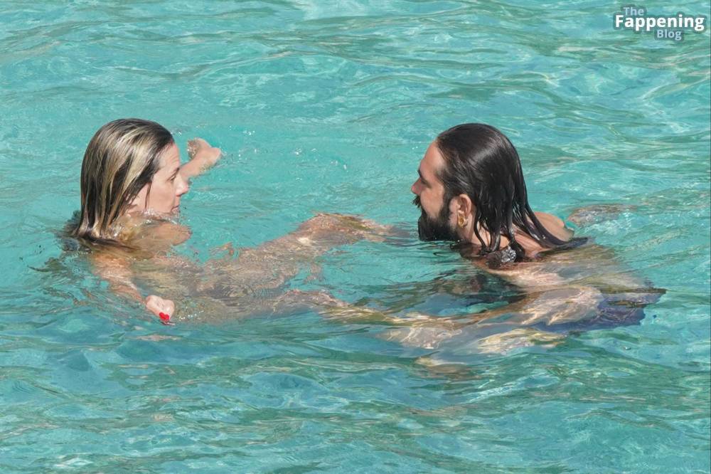 Heidi Klum Enjoys a Blissful Beach Getaway in St. Barts with Her Boyfriend (66 Nude Photos) - #28