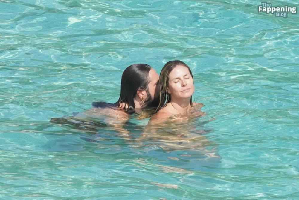 Heidi Klum Enjoys a Blissful Beach Getaway in St. Barts with Her Boyfriend (66 Nude Photos) - #14