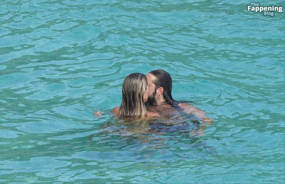 Heidi Klum Enjoys a Blissful Beach Getaway in St. Barts with Her Boyfriend (66 Nude Photos) - #23