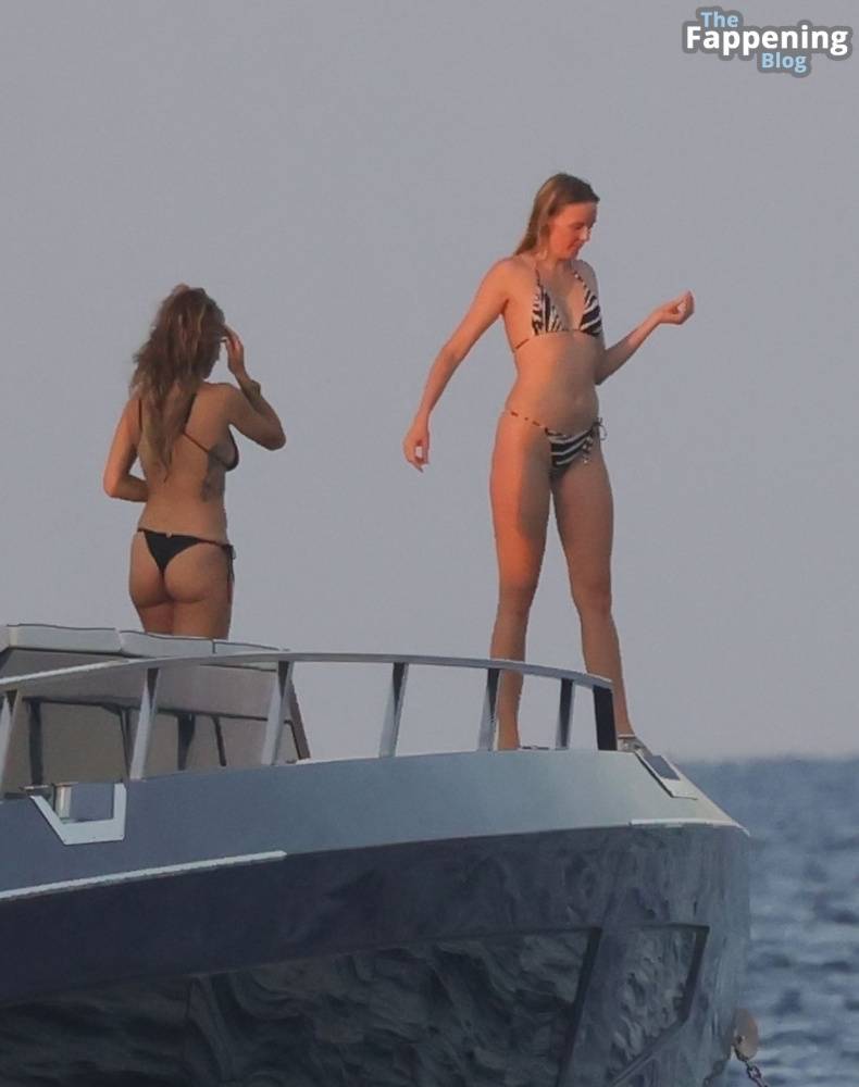 Kate Moss, Lila Moss & Rita Ora Put on a Sexy Bikini Show During Their Holiday in Formentera (98 Photos) - #19