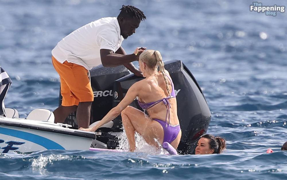 Kyle Richards, Erika Jayne & Dorit Kemsley Enjoy Their Ocean Swim in St Lucia (92 Photos) - #28