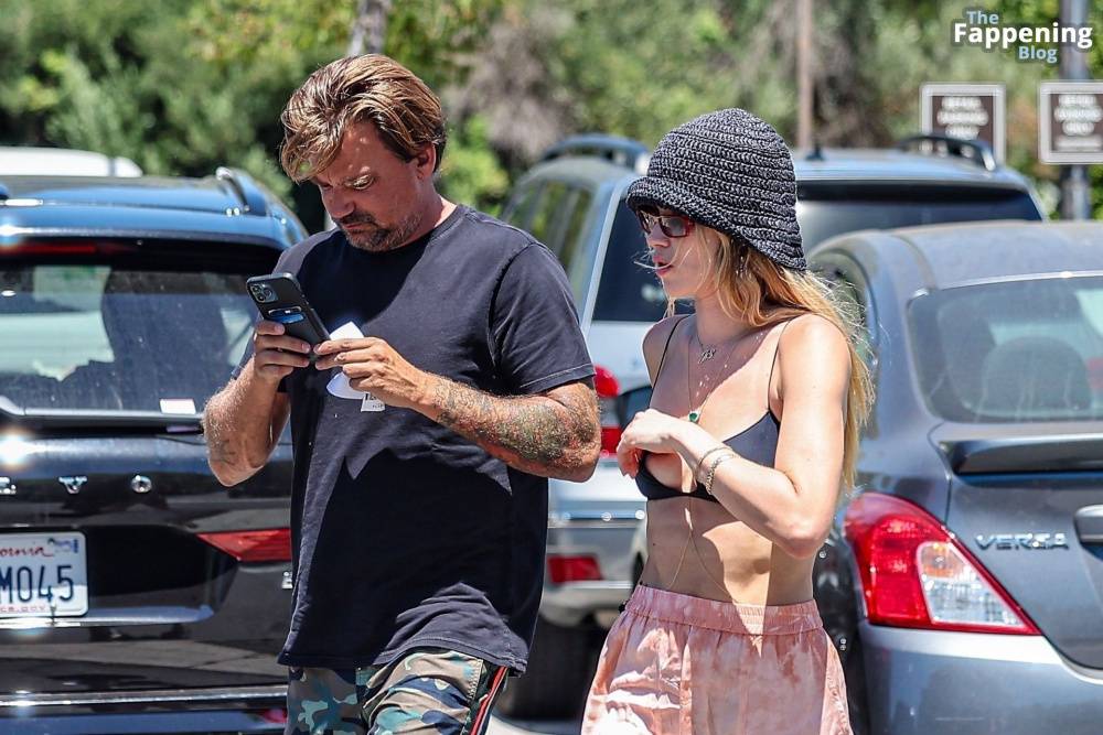 Julia Stambler Steps Out For Smoothies with Sean Stewart in LA (39 Photos) - #3