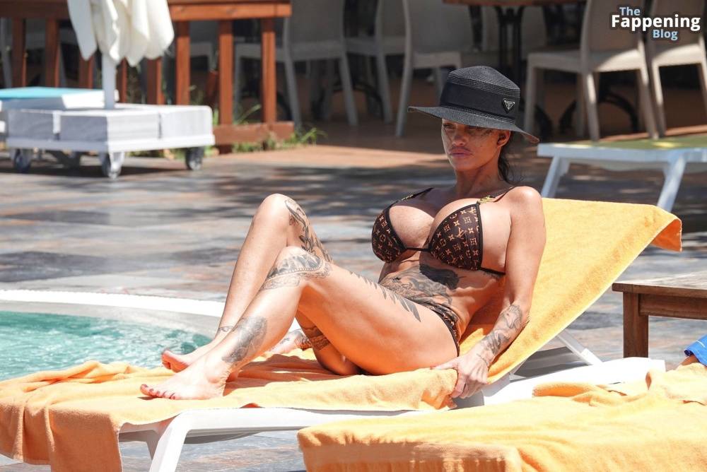 Katie Price Rocks in Her Skimpy Little Louis Vuitton Bikini Out in Turkey (63 Photos) - #26