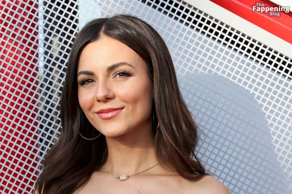 Victoria Justice Looks Pretty in a White Dress at the Intuit Dome Opening Night (29 Photos) - #25