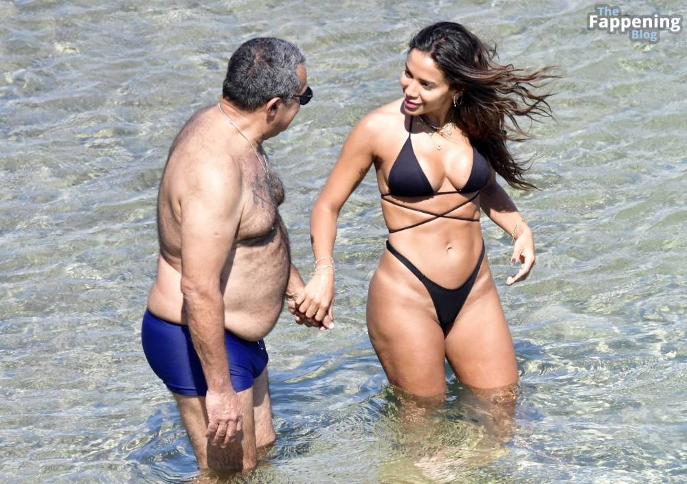 Anitta Enjoys the Hot Summer Sun as She Raised a Few Temperatures Out in Mykonos Island (69 Photos) - #7