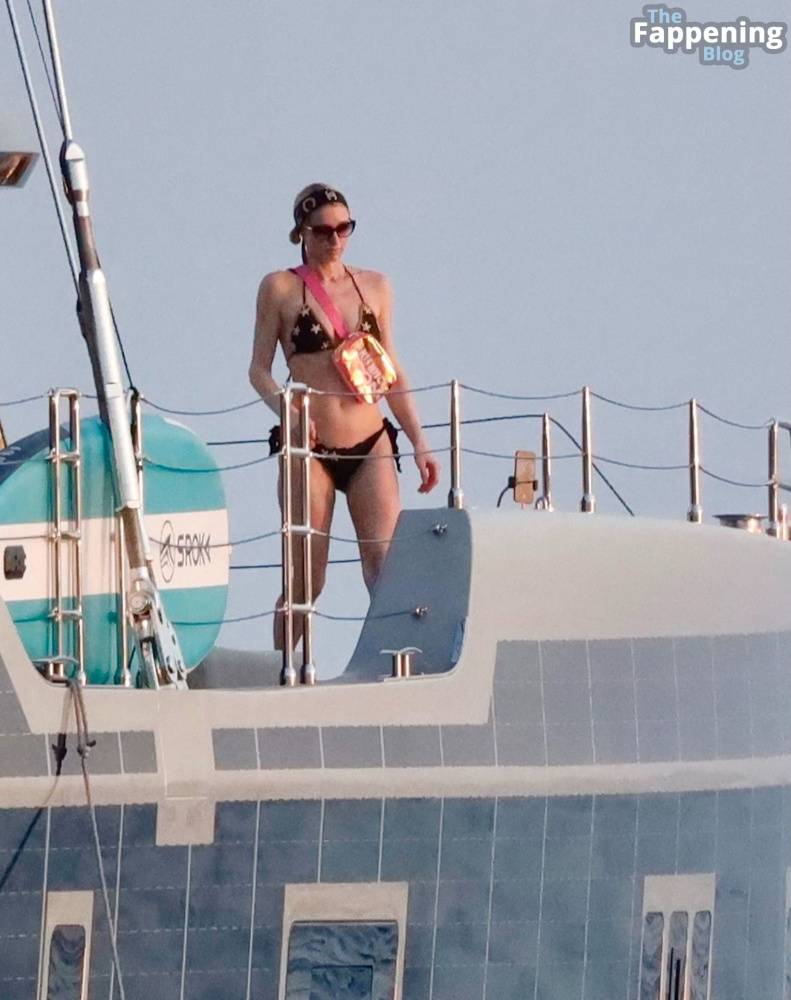 Paris Hilton Enjoys a Summer Break on a Luxury Yacht in Saint Tropez (53 Photos) - #12