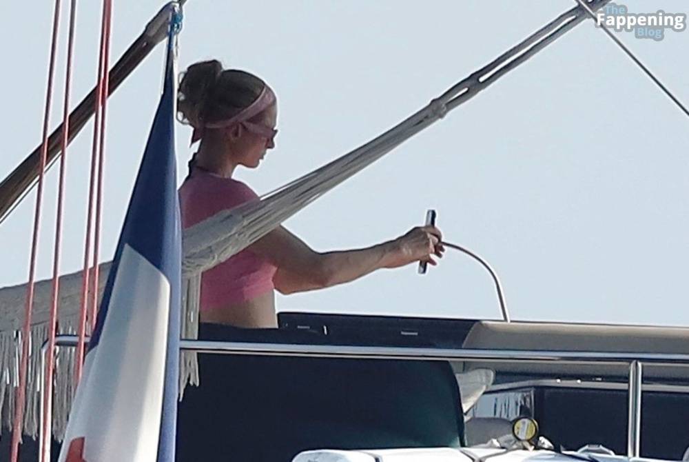 Paris Hilton Enjoys a Summer Break on a Luxury Yacht in Saint Tropez (53 Photos) - #28