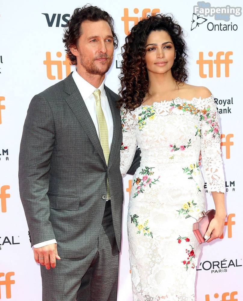 Camila Alves McConaughey Sexy (24 Photos) - #5