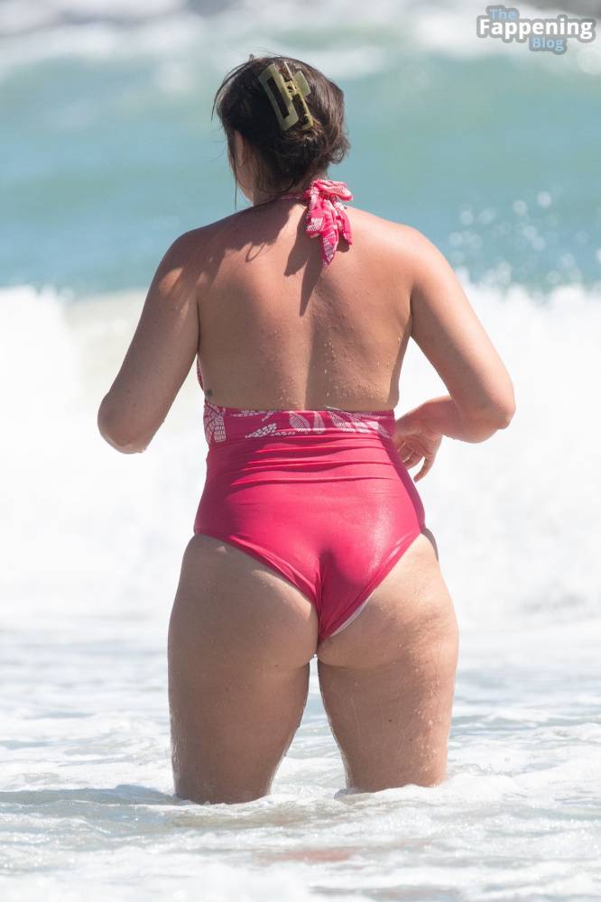 Jacqueline Jossa Has Fun in the Sun on the Beach in Spain (92 Photos) - #1