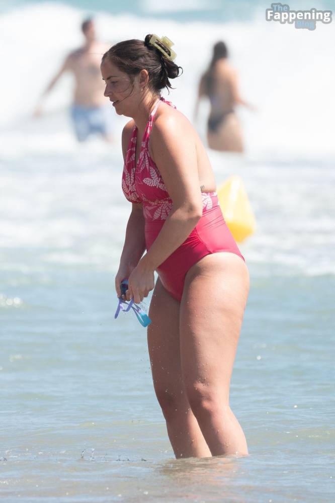 Jacqueline Jossa Has Fun in the Sun on the Beach in Spain (92 Photos) - #28