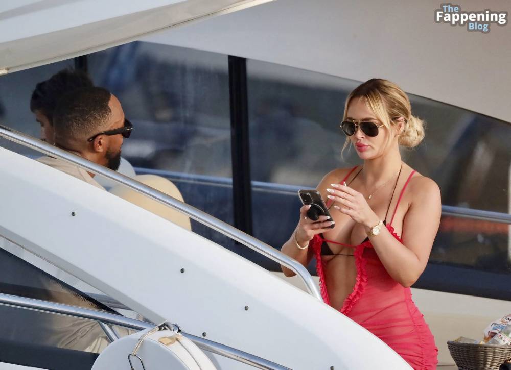 Ashley Stevenson & Marcus Jordan Enjoy a Day at Sea in Saint Tropez (12 Photos) - #11