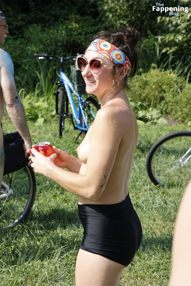 Philadelphia Naked By Race Event Near Kelly Drive (80 Photos) - #3