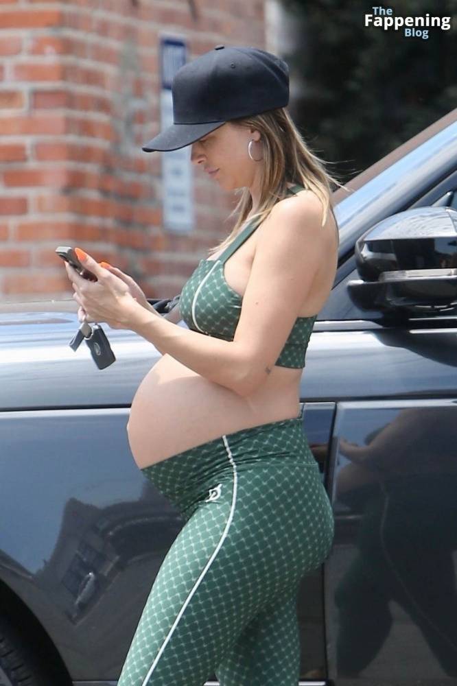 Pregnant Lala Kent Shows Off Her Massive Baby Bump in WeHo (31 Photos) - #9