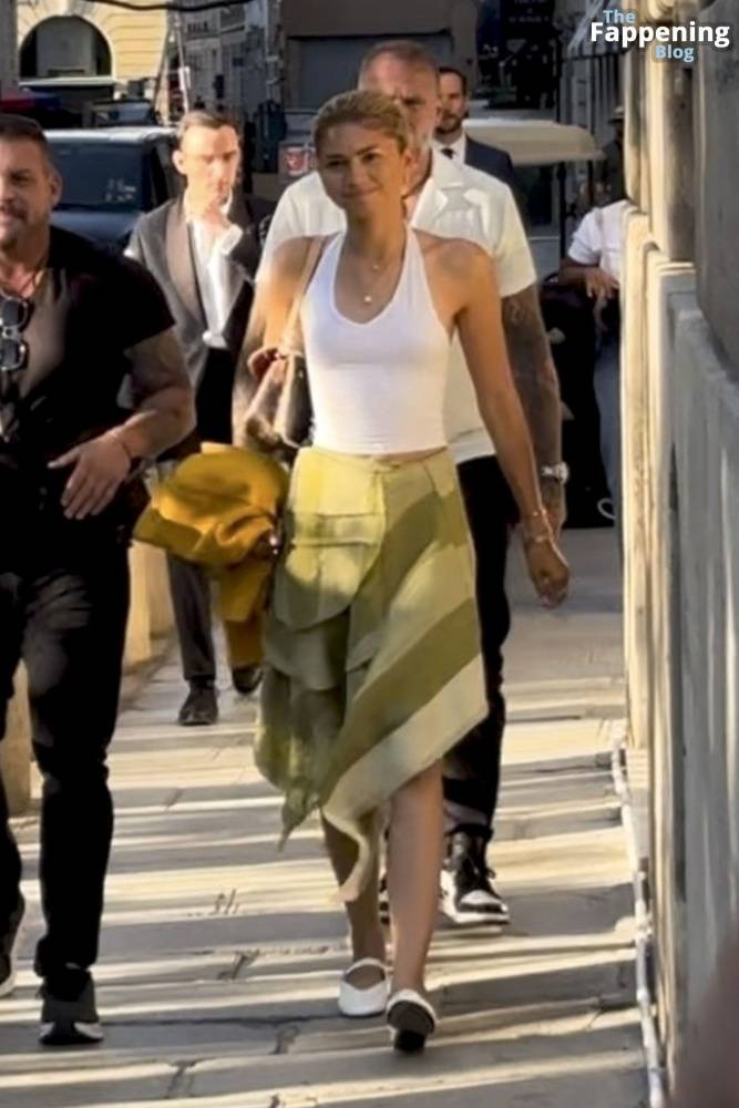 Zendaya Goes Bralessin Paris (30 Photos) - #15