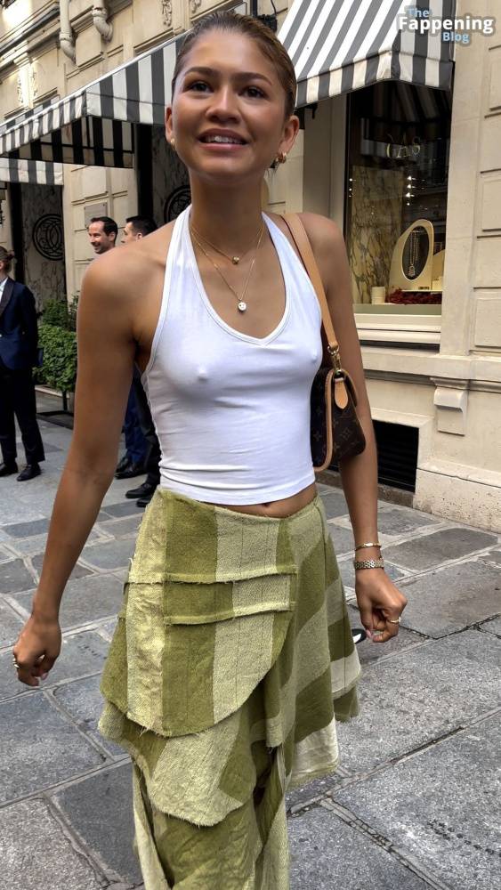 Zendaya Goes Bralessin Paris (30 Photos) - #6