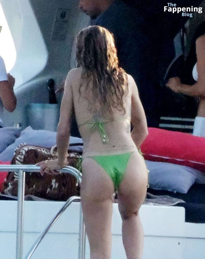 Rita Ora Displays Her Sexy Tits & Butt in a Green Bikini (65 Photos) - #13