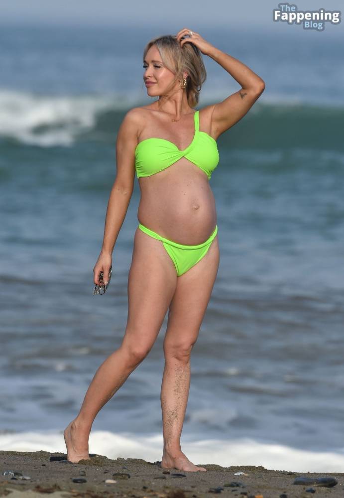 Jorgie Porter Shows Off Her Baby Bump Out on the Beach During Her Holiday in Spain (36 Photos) - #18