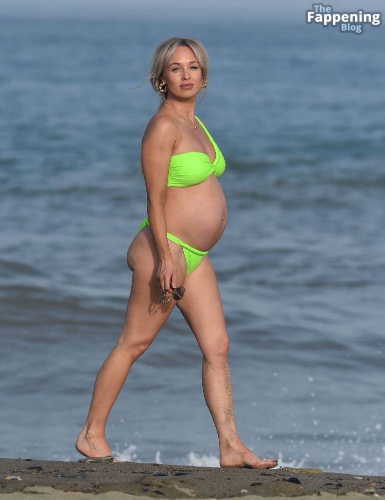 Jorgie Porter Shows Off Her Baby Bump Out on the Beach During Her Holiday in Spain (36 Photos) - #21