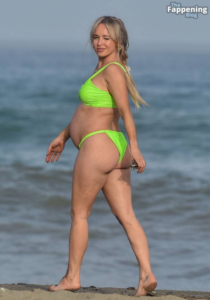 Jorgie Porter Shows Off Her Baby Bump Out on the Beach During Her Holiday in Spain (36 Photos) - #3