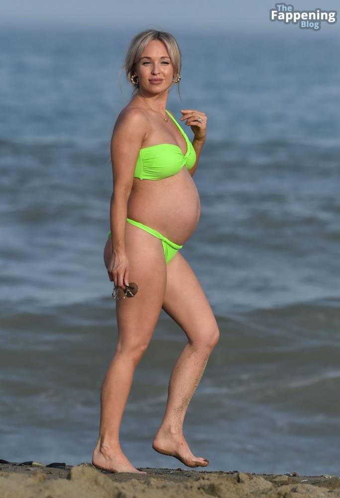 Jorgie Porter Shows Off Her Baby Bump Out on the Beach During Her Holiday in Spain (36 Photos) - #10