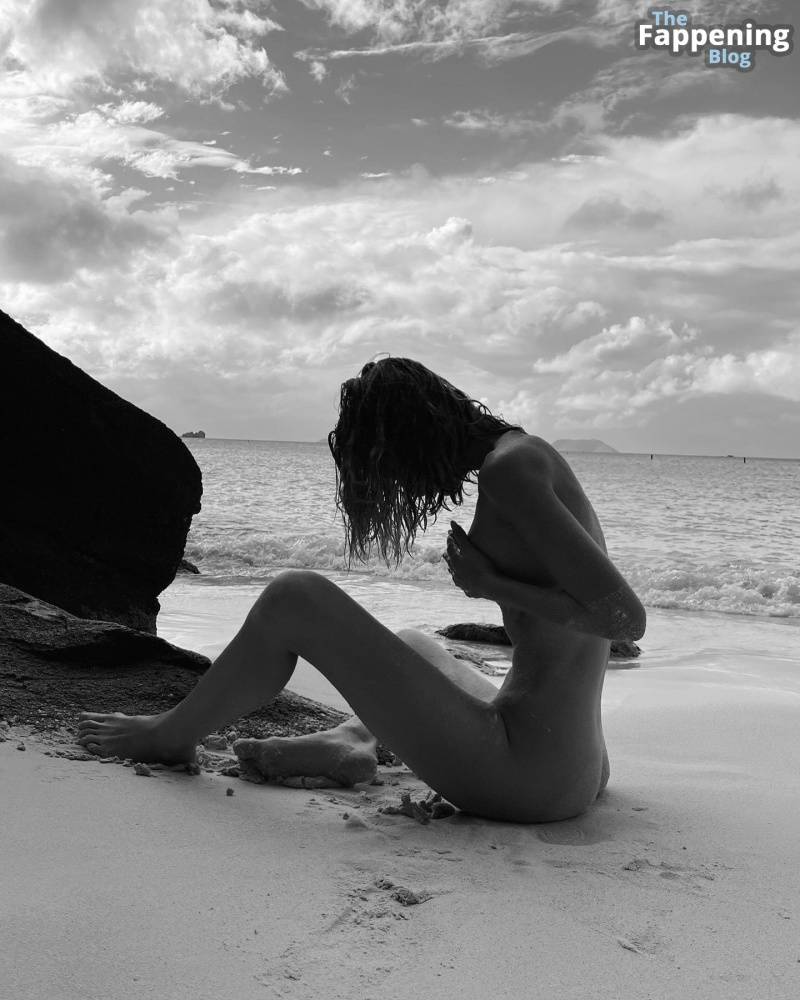 Elsa Hosk Poses Naked on the Beach (12 Photos + Video) - #5