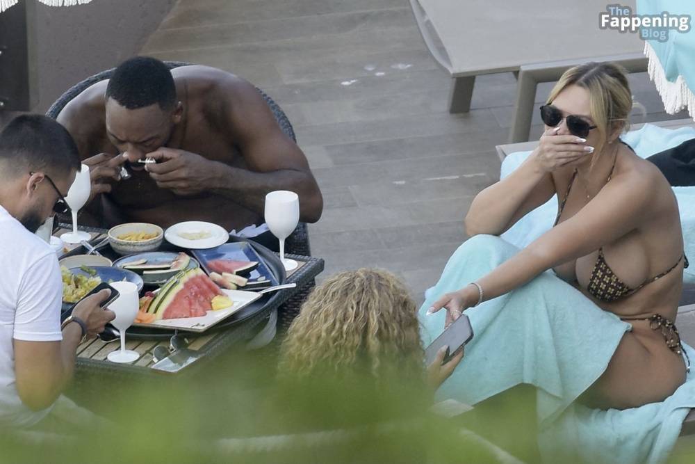 Ashley Stevenson Relaxes with Marcus Jordan in the South of France (25 Photos) | Photo: 780081