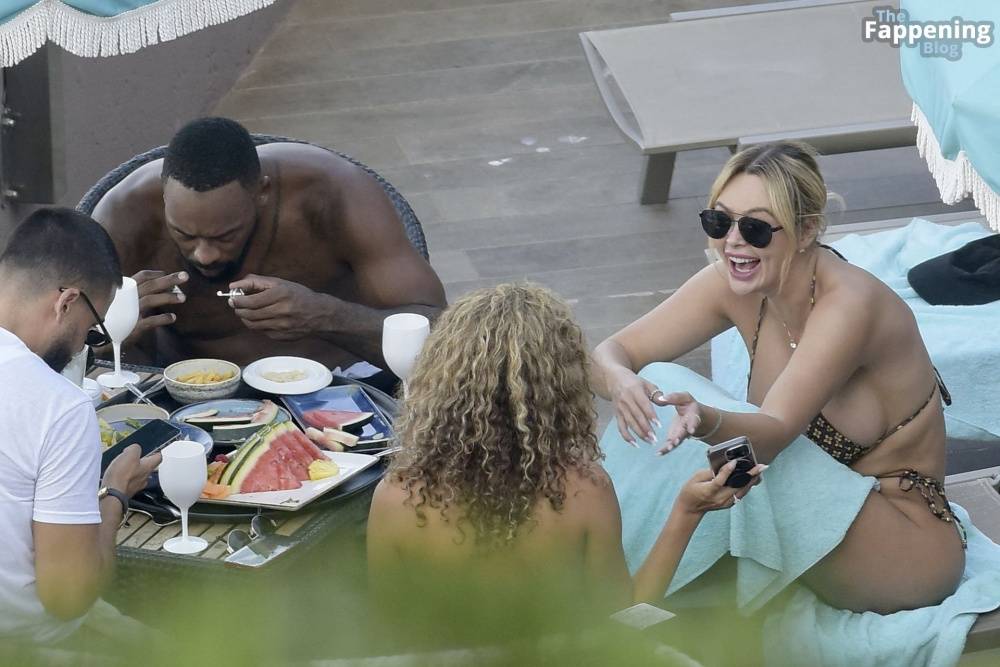 Ashley Stevenson Relaxes with Marcus Jordan in the South of France (25 Photos) | Photo: 780086