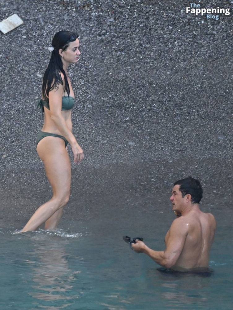 Katy Perry & Orlando Bloom Enjoy a Swim During Their European Italian Getaway (84 Photos) - #30