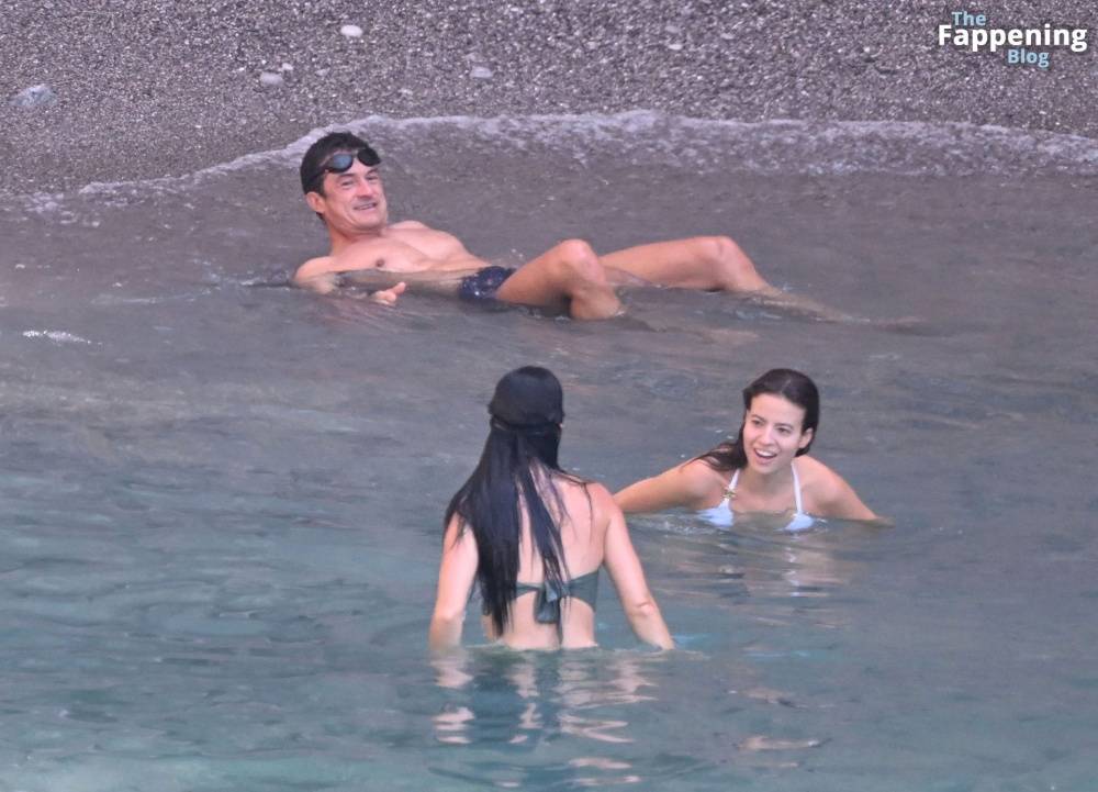 Katy Perry & Orlando Bloom Enjoy a Swim During Their European Italian Getaway (84 Photos) - #5