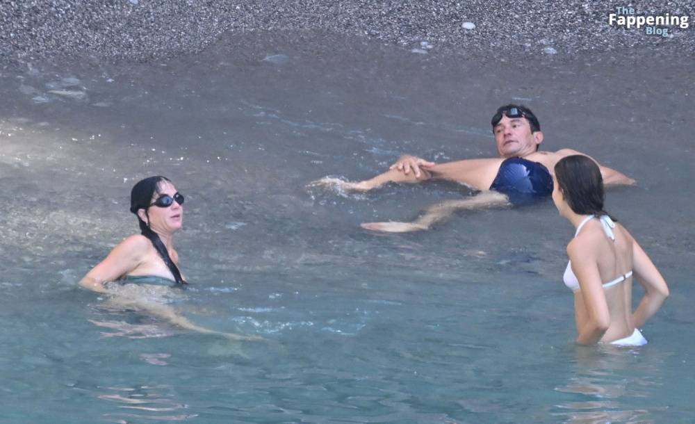 Katy Perry & Orlando Bloom Enjoy a Swim During Their European Italian Getaway (84 Photos) - #6