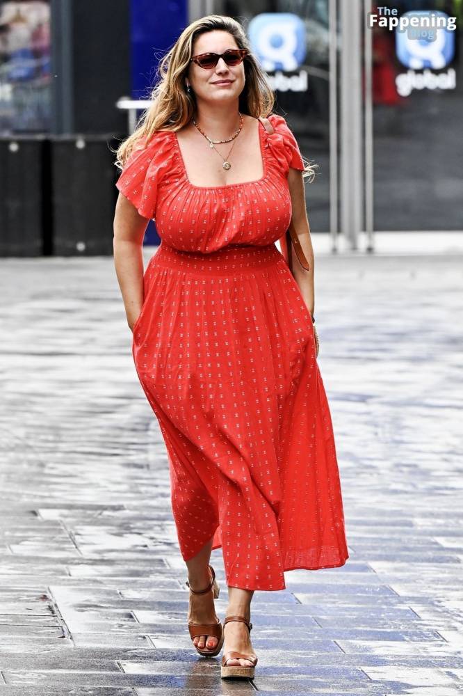 Kelly Brook Shows Off Her Assets in a Red Dress in London (34 Photos) - #17