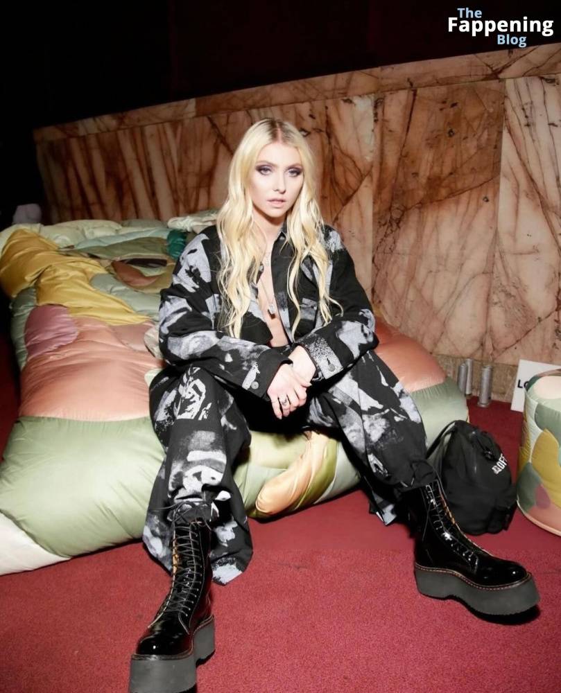 Taylor Momsen Goes Braless at the KidSuper’s Funny Business Comedy Fashion Show (25 Photos) - #6