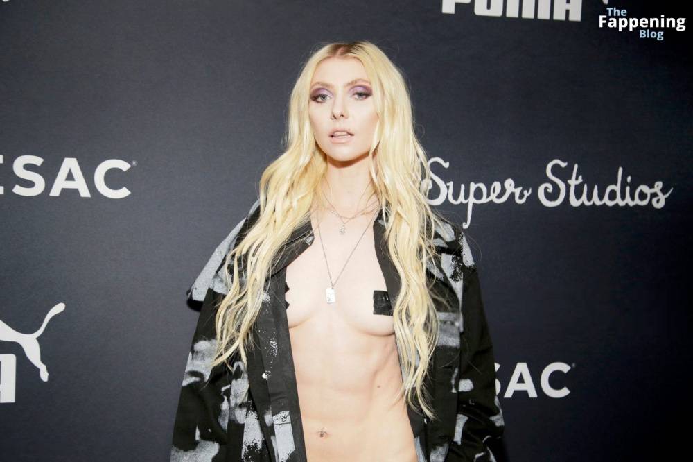 Taylor Momsen Goes Braless at the KidSuper’s Funny Business Comedy Fashion Show (25 Photos) - #19