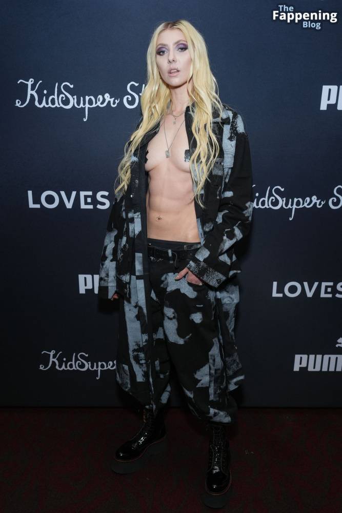 Taylor Momsen Goes Braless at the KidSuper’s Funny Business Comedy Fashion Show (25 Photos) - #3