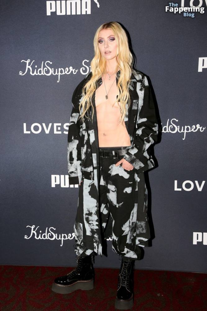 Taylor Momsen Goes Braless at the KidSuper’s Funny Business Comedy Fashion Show (25 Photos) - #21