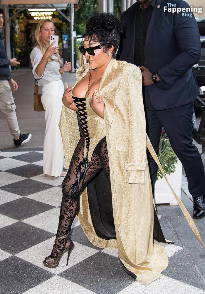 Lil’ Kim Flashes Her Areola as She Attends the Christian Siriano Fashion Show (32 Photos) - #29