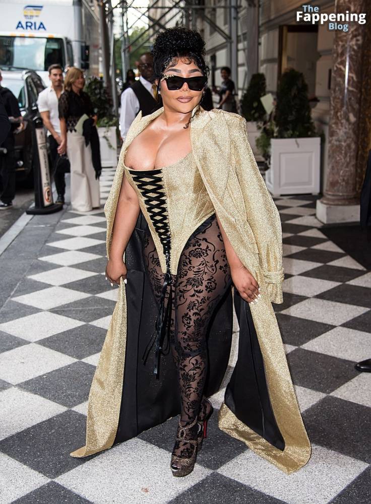 Lil’ Kim Flashes Her Areola as She Attends the Christian Siriano Fashion Show (32 Photos) - #7