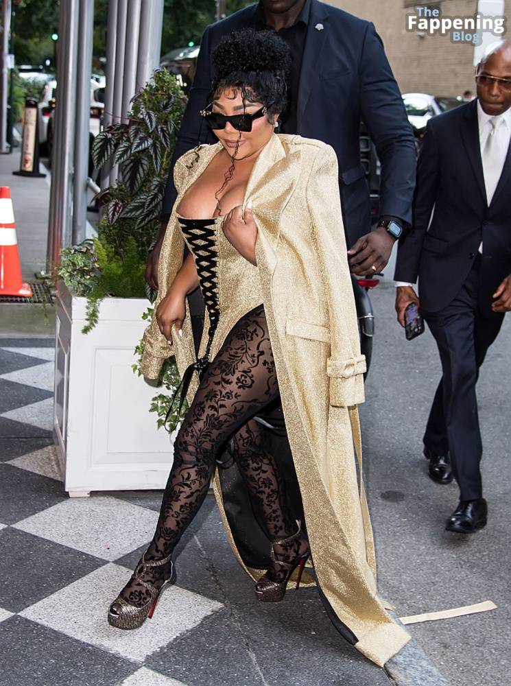 Lil’ Kim Flashes Her Areola as She Attends the Christian Siriano Fashion Show (32 Photos) - #21