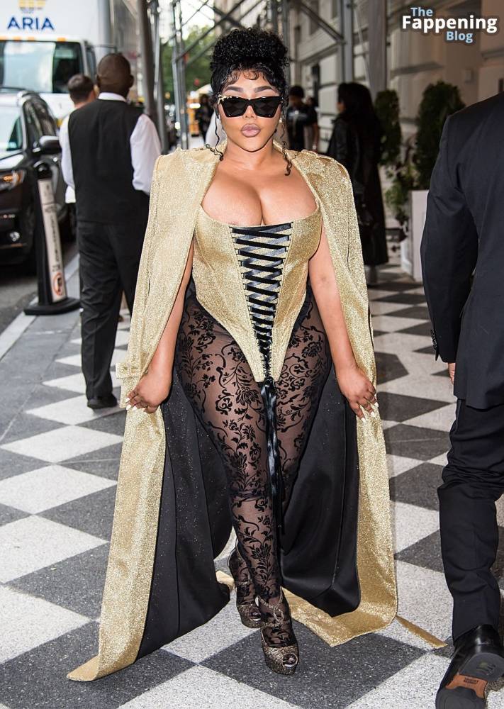 Lil’ Kim Flashes Her Areola as She Attends the Christian Siriano Fashion Show (32 Photos) - #11