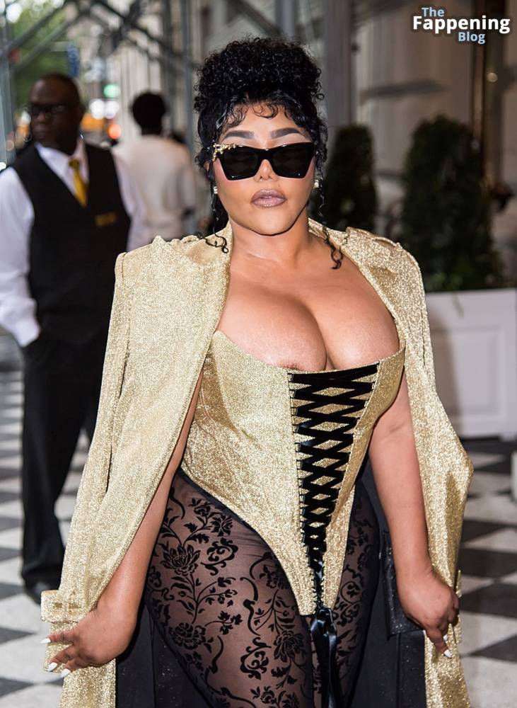 Lil’ Kim Flashes Her Areola as She Attends the Christian Siriano Fashion Show (32 Photos) - #2