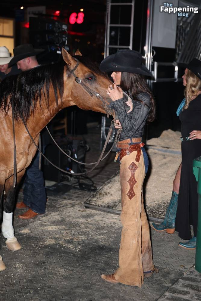 Bella Hadid Shows Off Her Cleavage in a Sultry Cowgirl Outfit at the Kemo Sabe Event (209 Photos) - #11