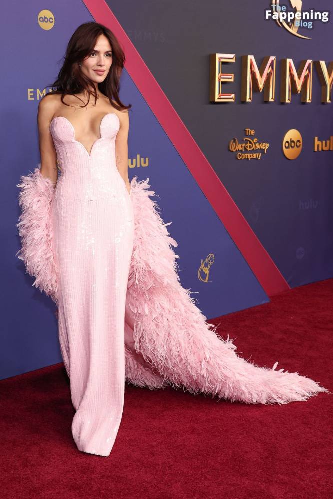 Eiza González Displays Her Sexy Tits at the 76th Primetime Emmy Awards (40 Photos) - #16