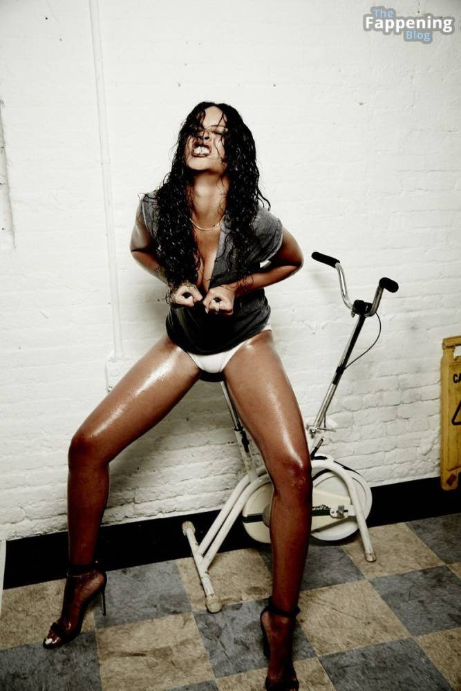 Rihanna Nude & Sexy – Esquire Magazine (22 Photos) - #4