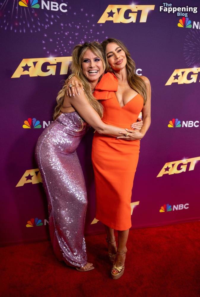 Sofia Vergara Displays Her Sexy Boobs at America’s Got Talent Finale (36 Photos) - #25