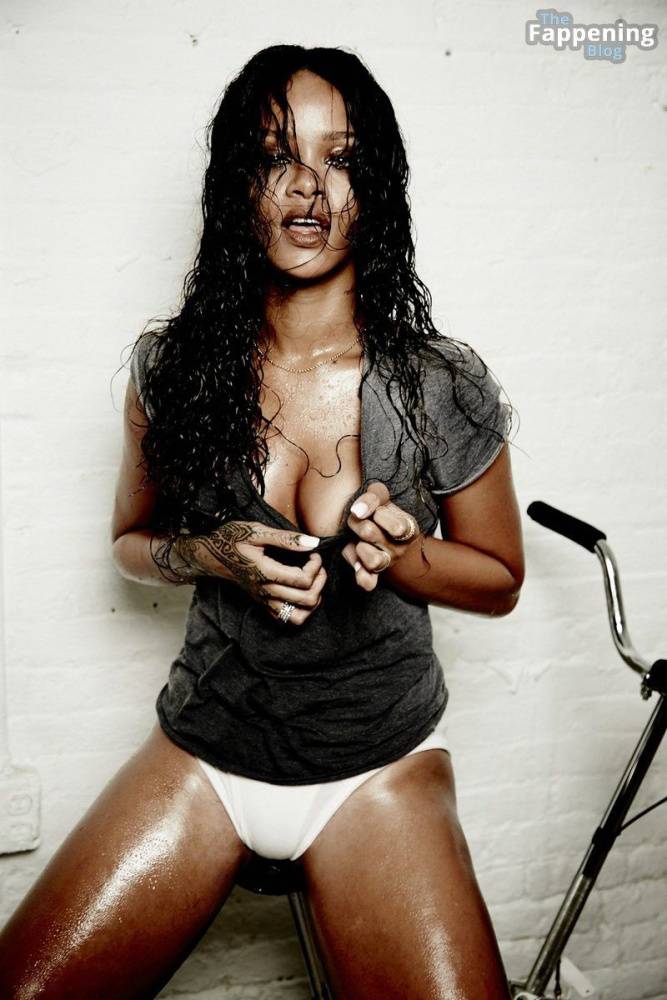 Rihanna Nude & Sexy – Esquire Magazine (66 Outtake Photos) - #12