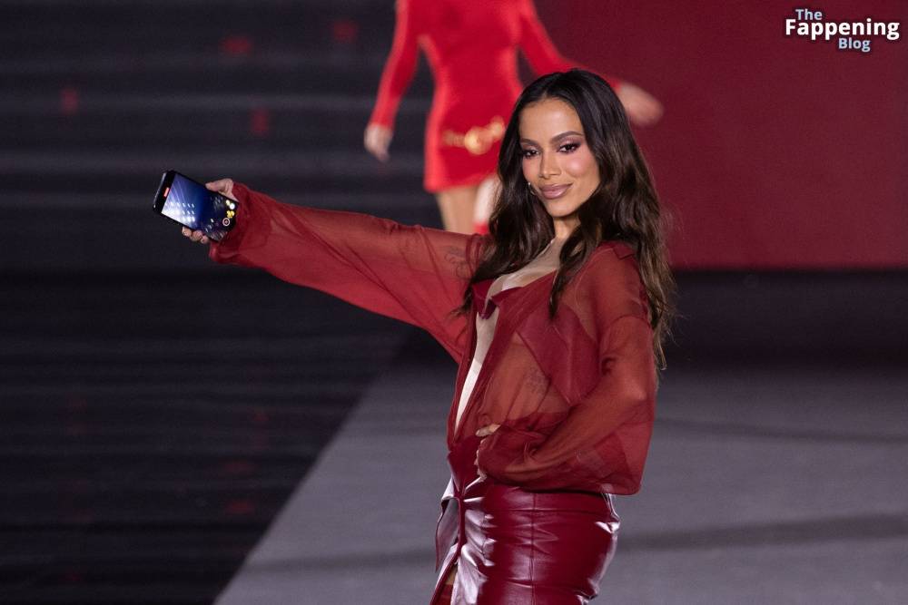 Anitta Looks Hot on the Catwalk at the L’Oréal Fashion Show During Paris Fashion Week (38 Photos) - #26