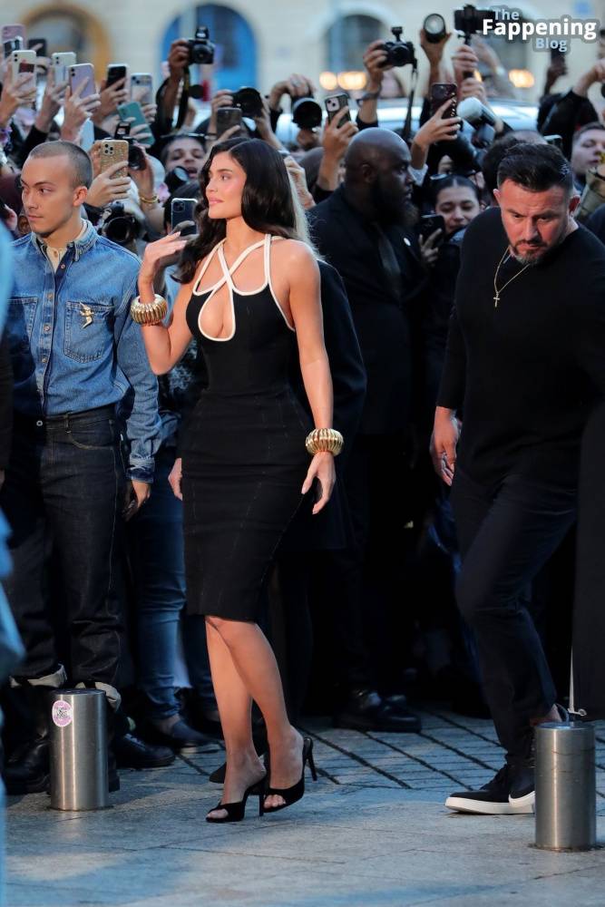 Kylie Jenner Stuns at the Schiaparelli Fashion Show in Paris (64 Photos) - #18