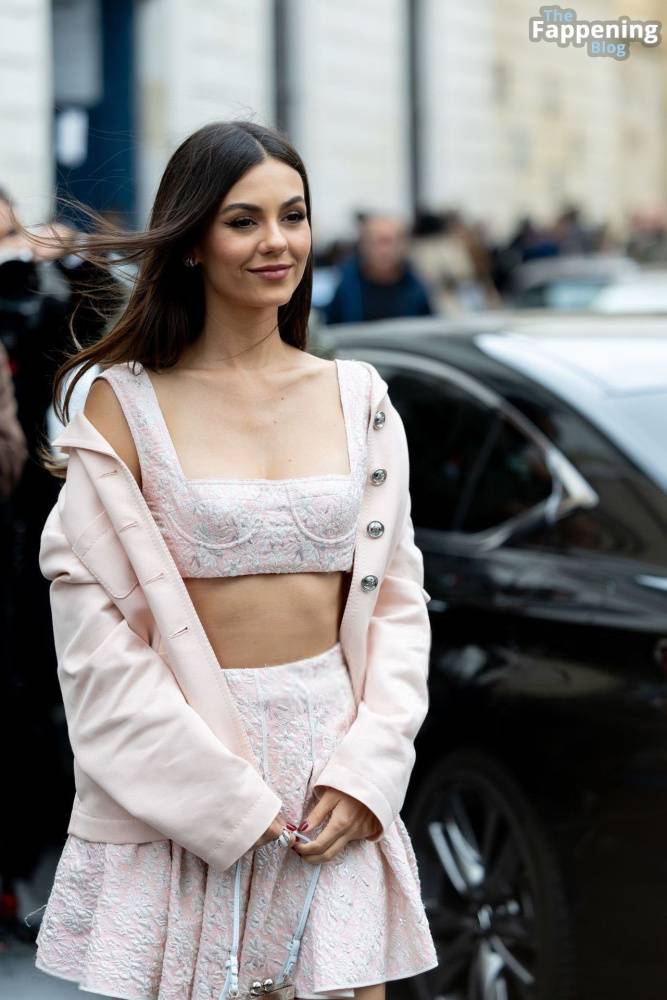 Victoria Justice Looks Stunning at the Fashion Week in Paris (24 Photos) - #11